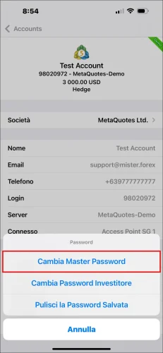 Finestra pop-up opzioni password App MT5 iOS, mostra il passaggio di selezione 'Cambia Master Password' per cambiare la password di trading MT5.