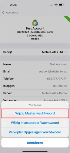MT5 iOS App wachtwoord opties pop-up venster, toont de stap van het selecteren van 'Wijzig Master wachtwoord' om het MT5 handelswachtwoord te wijzigen.