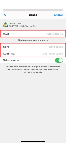 Página final para alterar a Senha Mestre do MT5 iOS, mostrando campos para a senha mestre antiga 'Atual' e a nova 'senha mestre' duas vezes.