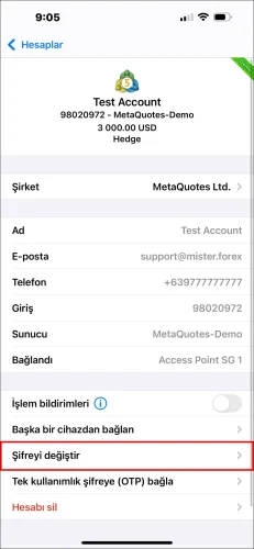 MT5 iOS hesap detayları sayfası ekran görüntüsü, yeni bir şifre hazırlamak için 'Şifreyi değiştir' seçeneğine bir dokunuşu gösteriyor.