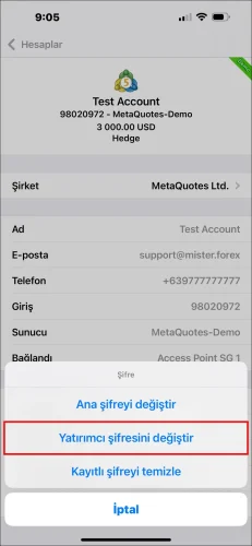 MT5 iOS Uygulaması şifre seçenekleri pop-up penceresi, MT5 yatırımcı şifresini ayarlamak için 'Yatırımcı şifresini değiştir' seçimini gösteriyor.