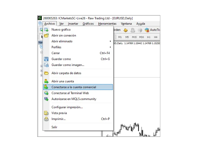 En el menú principal de MT4 para PC, haga clic en 'Archivo' y luego seleccione 'Conectarse a la cuenta comercial'.