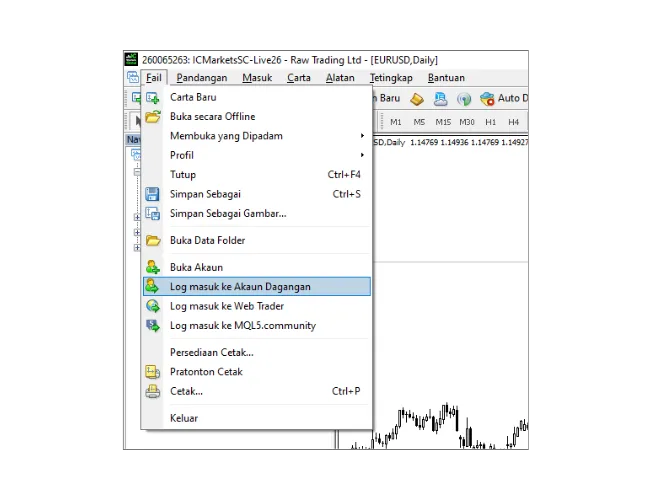 Dalam menu utama MT4 PC, klik 'Fail', dan kemudian pilih 'Log masuk ke Akaun Dagangan'.