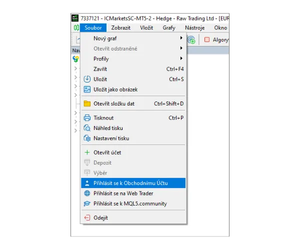 V hlavním menu MT5 na PC klikněte na 'Soubor' a poté vyberte 'Přihlásit se k Obchodnímu Účtu'.