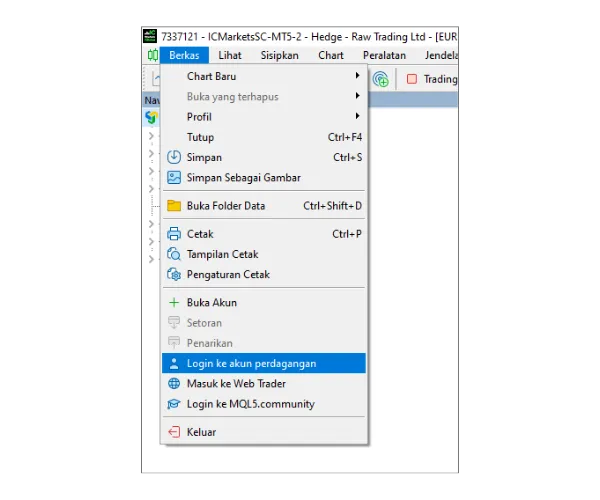 Di menu utama MT5 PC, klik 'Berkas', lalu pilih 'Login ke akun perdagangan'.